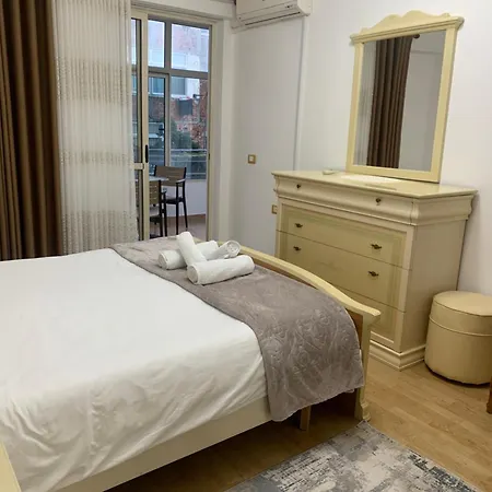 Comfort Center Apartman Tirana