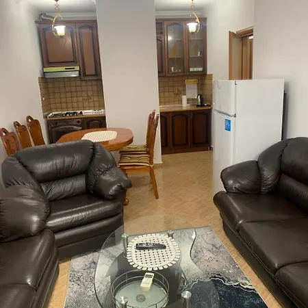 Comfort Apartment Tirana Center - Apartment With Balcony *