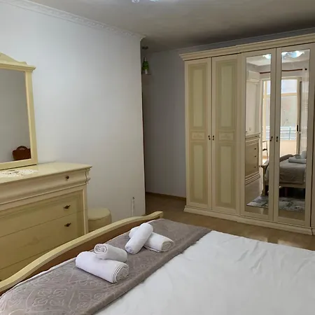 شقة Comfort Apartment Tirana Center - Apartment With Balcony *
