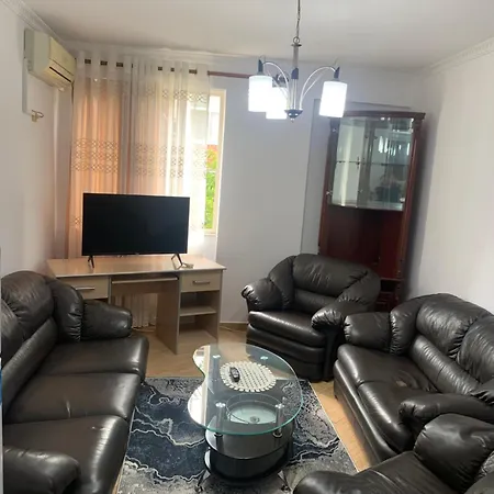 Comfort Apartment Tirana Center - Apartment With Balcony شقة *