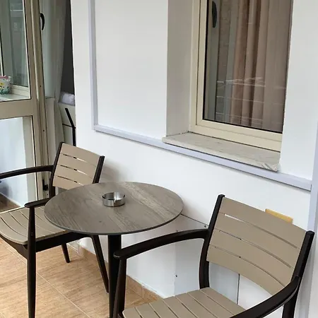 شقة Comfort Apartment Tirana Center - Apartment With Balcony *