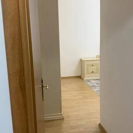 Comfort Apartment Tirana Center - Apartment With Balcony شقة تيرانا
