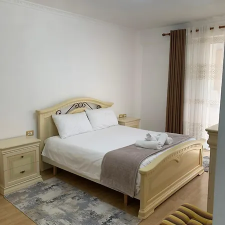 Comfort Apartment Tirana Center - Apartment With Balcony شقة *