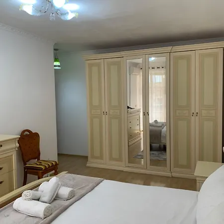Comfort Apartment Tirana Center - Apartment With Balcony
